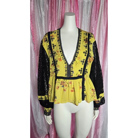 Free People Yellow Black Lace Floral Sequin Textured Bohemian Top Size Medium - Picture 2 of 15